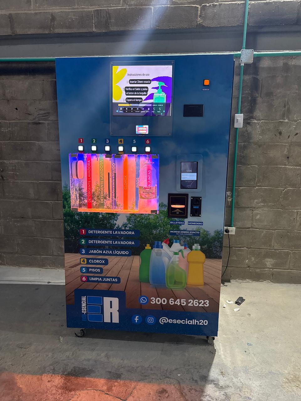 Máquina Móvil de Aseo - Detalle del panel de control con instrucciones de uso